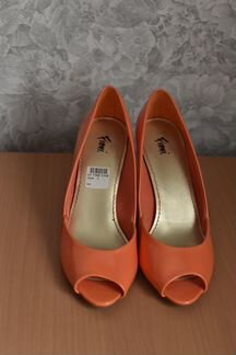 Туфли флуоресцентного цвета