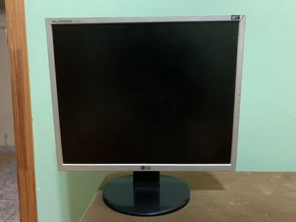 Монитор LG