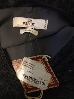 Юбка replay, Италия