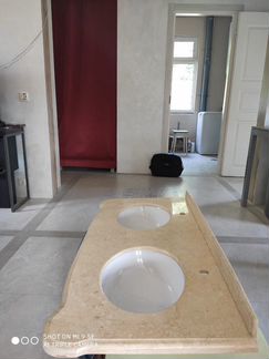 Столешница из натурального камня Кобра Голд