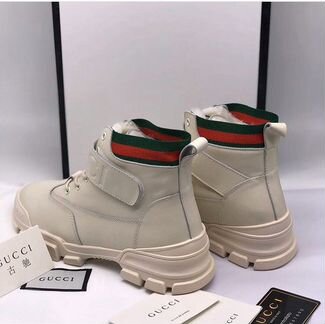 Ботинки Gucci зимние на платформе бежевые