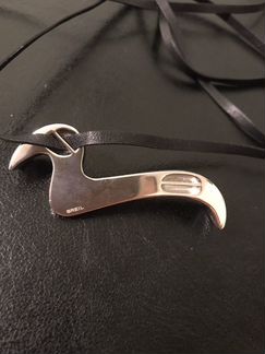 Подвеска на кожаном шнуре Breil, Италия