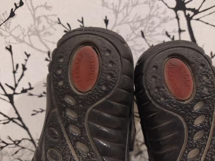 Сандалии р. 26, 17 см по стельке