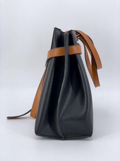 Новая женская сумка на плечо из кожи черная Prada