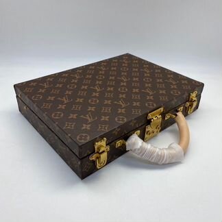 Чемодан для украшений Louis Vuitton