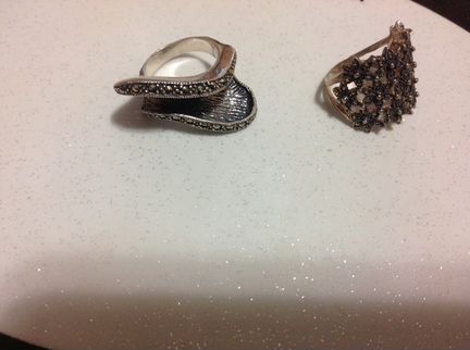 Украшение из серебра