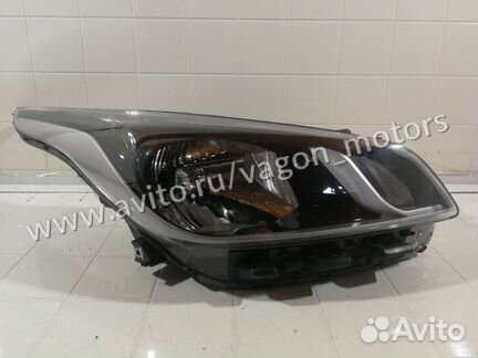 Фара галоген передняя правая Kia Rio 4 FB