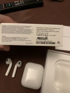 Наушники AirPods