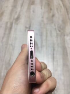 iPhone SE