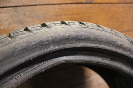 Шина бу 225-40-18 Pirelli Winter SottoZero 3