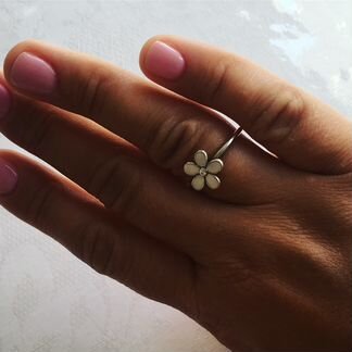 Кольцо «Ромашка» Pandora