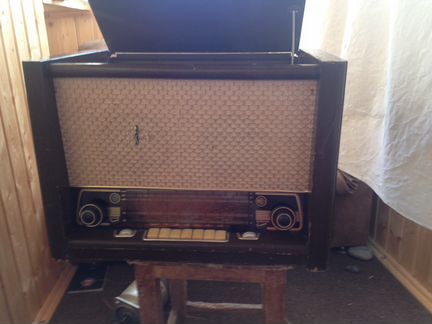 Ламповый радиоприемник Восток 57