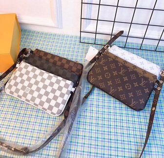 Клатч Louis Vuitton
