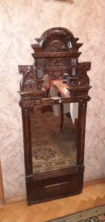 Старинное зеркало