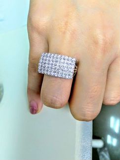 Золотое кольцо с бриллиантами