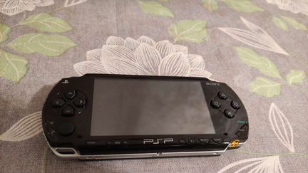 Sony psp e1008