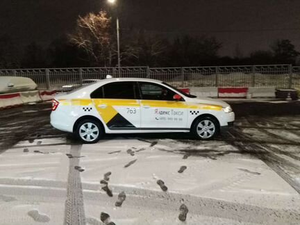 Skoda Rapid 1.6 AT, 2018, 155 000 км