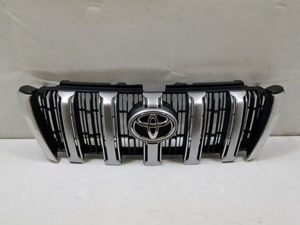 Решетка радиатора Toyota Land Cruiser Prado 150