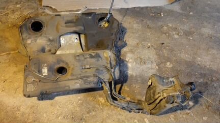 Бак А6 С5 2.5 TD quattro