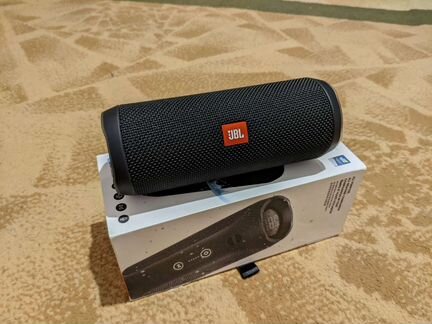 JBL Flip 4
