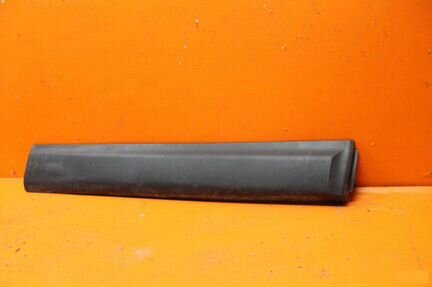 Накладка двери передняя правая Nissan Qashqai 2