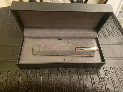 Ручка Vertu