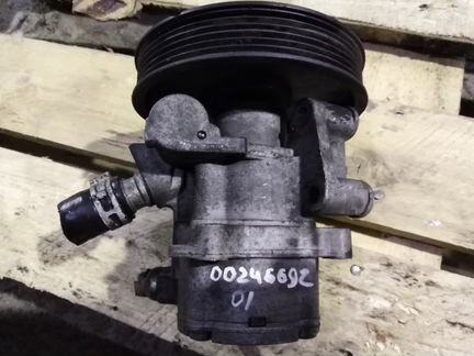 Насос гидроусилителя гур на Мерседес A0024669201
