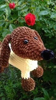 Игрушка ручной работы такса