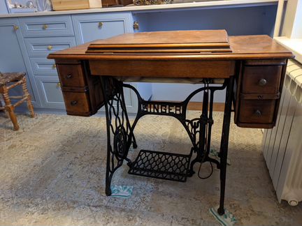 Швейная машинка