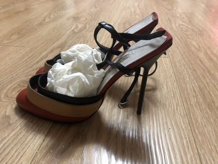 Босоножки Manolo Blahnik