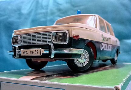 Автомобиль wartburg с дистанционным управлением