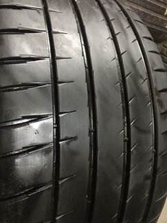 285 35 20 Michelin Pilot Sport 4S Два колеса
