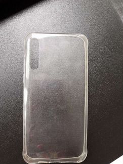 Чехол силиконовый на Samsung A70 новый