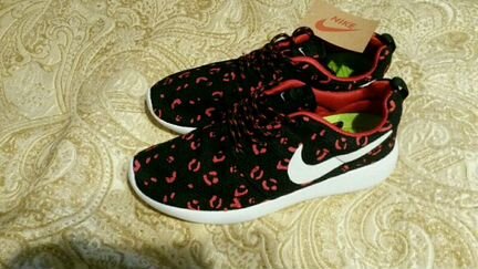 Новые женские кроссовки Nike Roshe Run