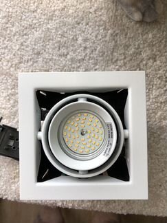 Светильник точечный потолочный