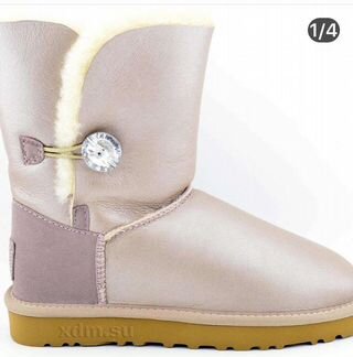 Угги с пуговицей