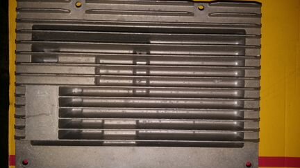 Усилитель аудиосистемы Land Rover Discovery 3