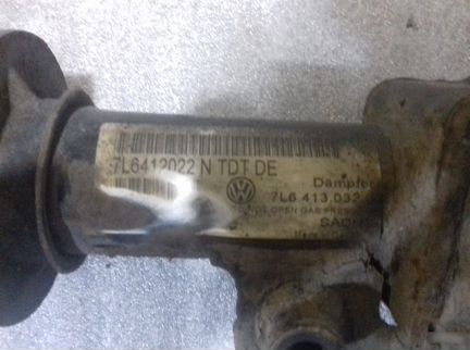 Стойка передняя правая Volkswagen Touareg 02-10