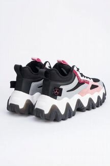 Кроссовки женские strobbs