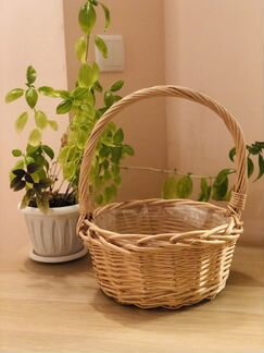 Плетёная корзина для цветов 23 см