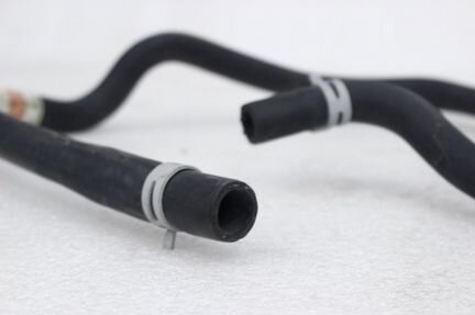 Патрубок отопителя Ford Transit 2000-2006