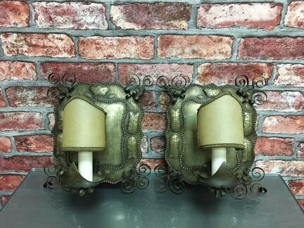 Два настенных бра