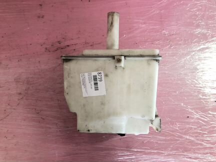 Бачок омывателся Nissan Almera, Tino, Primera P11