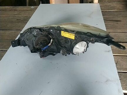 Фара ксенон Subaru Outback