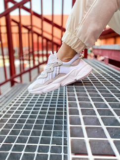 Кроссовки Adidas Ozweego