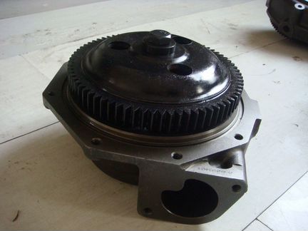 Водяной насос CAT D9R 161-5719 1615719